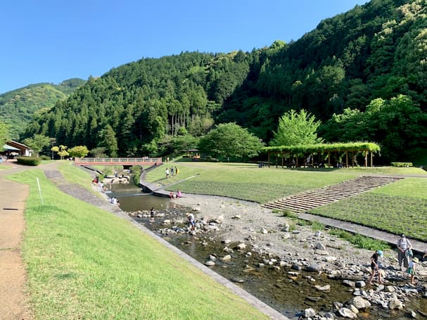 久留米市 浅瀬の川で水遊びができる一ノ瀬親水公園 いちのせしんすいこうえん 筑後市や八女市など筑後地区のローカル情報を発信