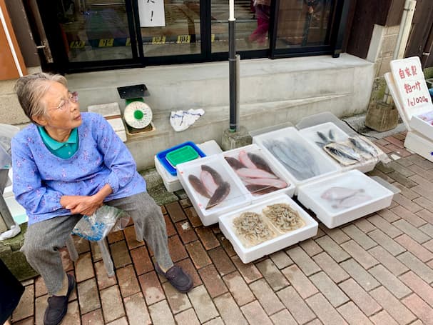 『中島朝市』地元有明の海の幸・山の幸が並ぶ江戸時代から続く朝市【柳川市】