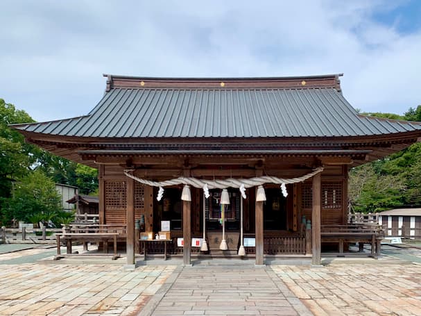 『三柱神社』初代柳川藩主など三神を祀る国指定名勝”水郷柳川”のひとつ【柳川市】
