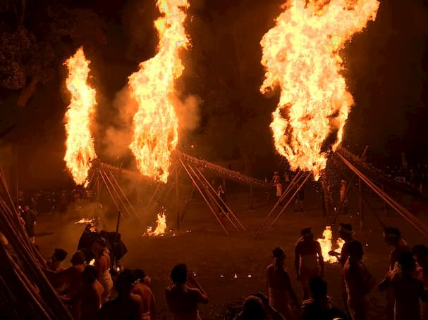 鬼の修正会（しゅうじょうえ）【筑後市】縮小ながらも伝統の火祭り開催！