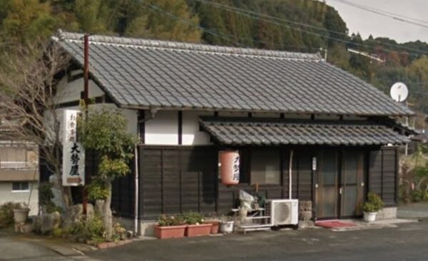 久留米に「みのりとこまち」ってお稲荷さんと創作串団子の店ができるみたい。4月27日オープン
