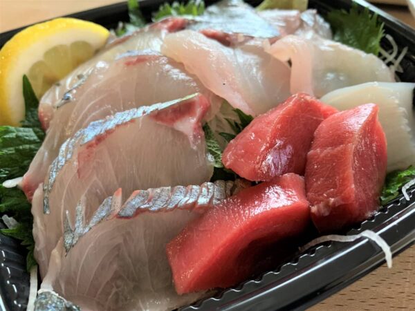 海鮮処 辰海の10種類以上ネタがのった海鮮丼やお子様ランチたちを食べてきたよ（柳川市）