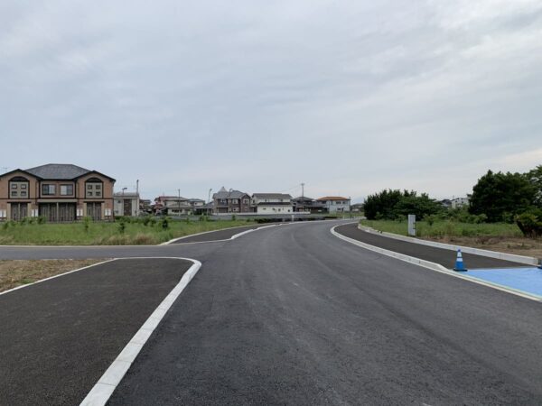 路上で女性の体を触る　大牟田市小川町で痴漢発生