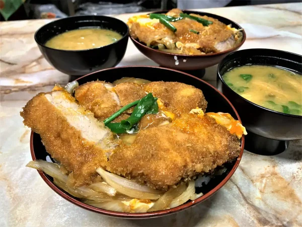 高木食堂の650円で食べれる昭和感たっぷりのカツ丼（久留米市）