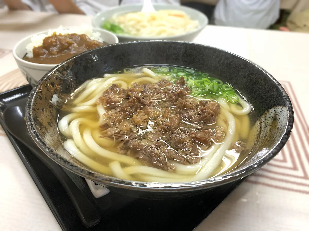 一休うどんの肉うどん