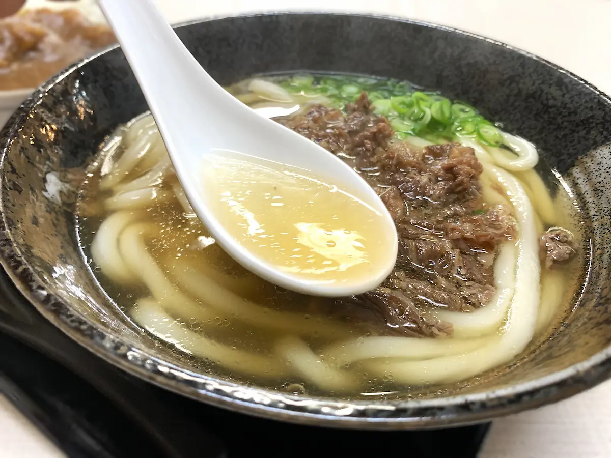 一休うどんの肉うどん