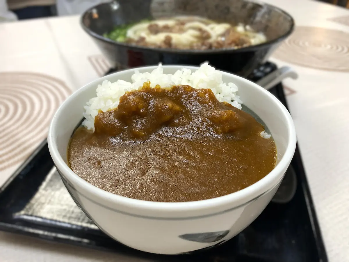 一休うどんのカレーライス