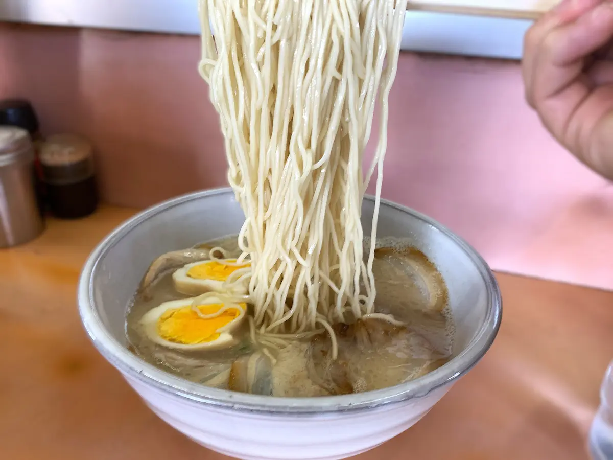 大晃ラーメン バイパス店の大盛特製ラーメン