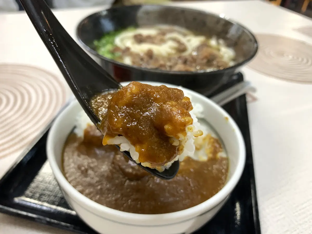 一休うどんのカレーライス