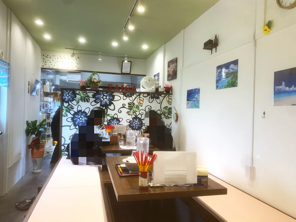 宮古そば SAIGA 筑後店の店内