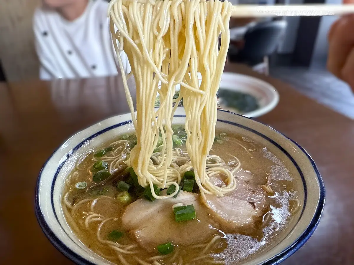 めん処 龍の群れのとんこつラーメン