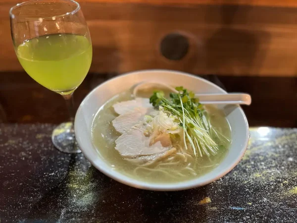 ラーメン・豚足 太吉が1月4日にオープンするみたい。豚骨ラーメンと鶏ガラ塩ラーメンなど提供！