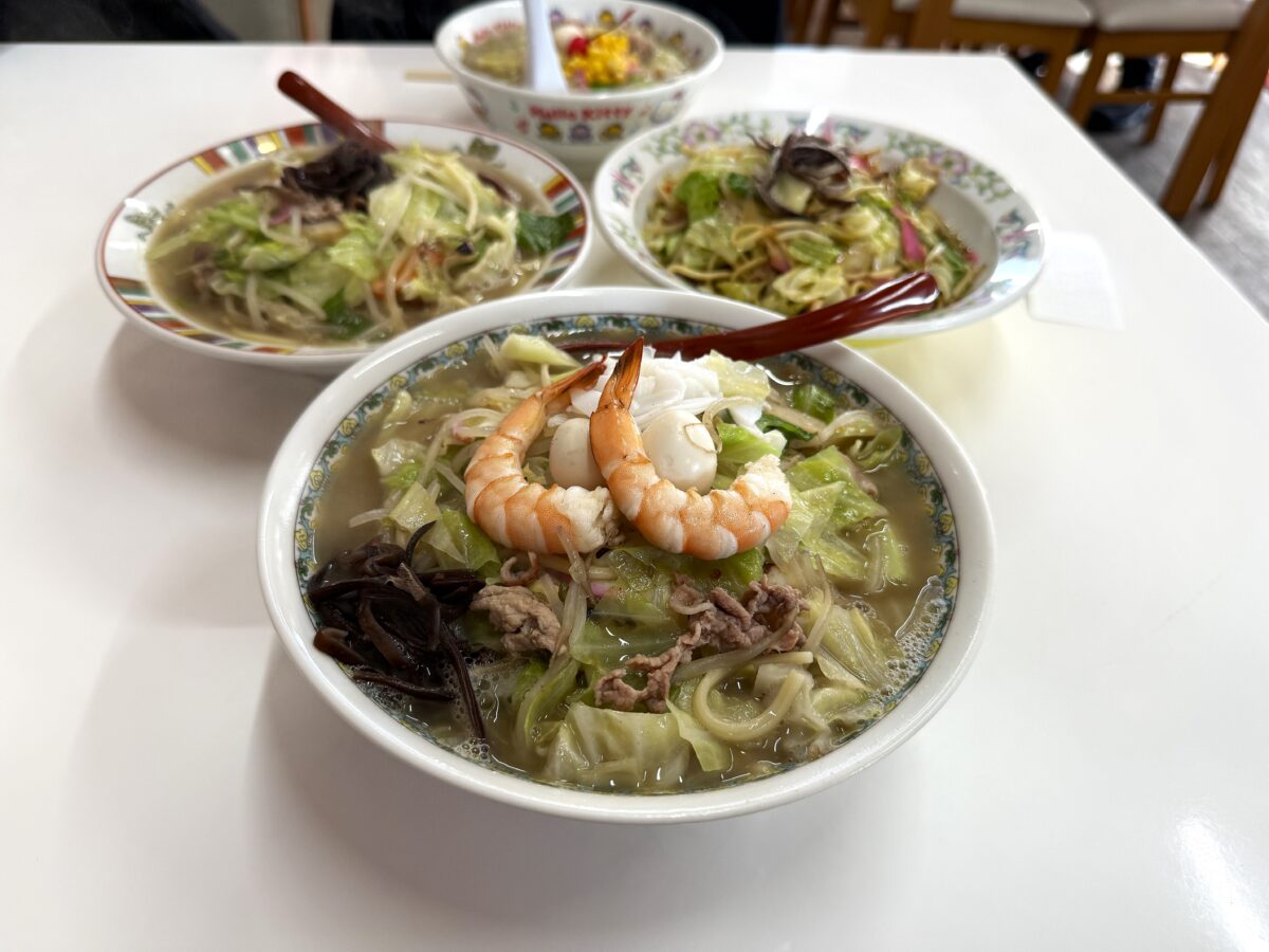 ちゃんぽん専門店あしやの特製大盛ちゃんぽんや焼きちゃんぽんたちを食す（八女市）