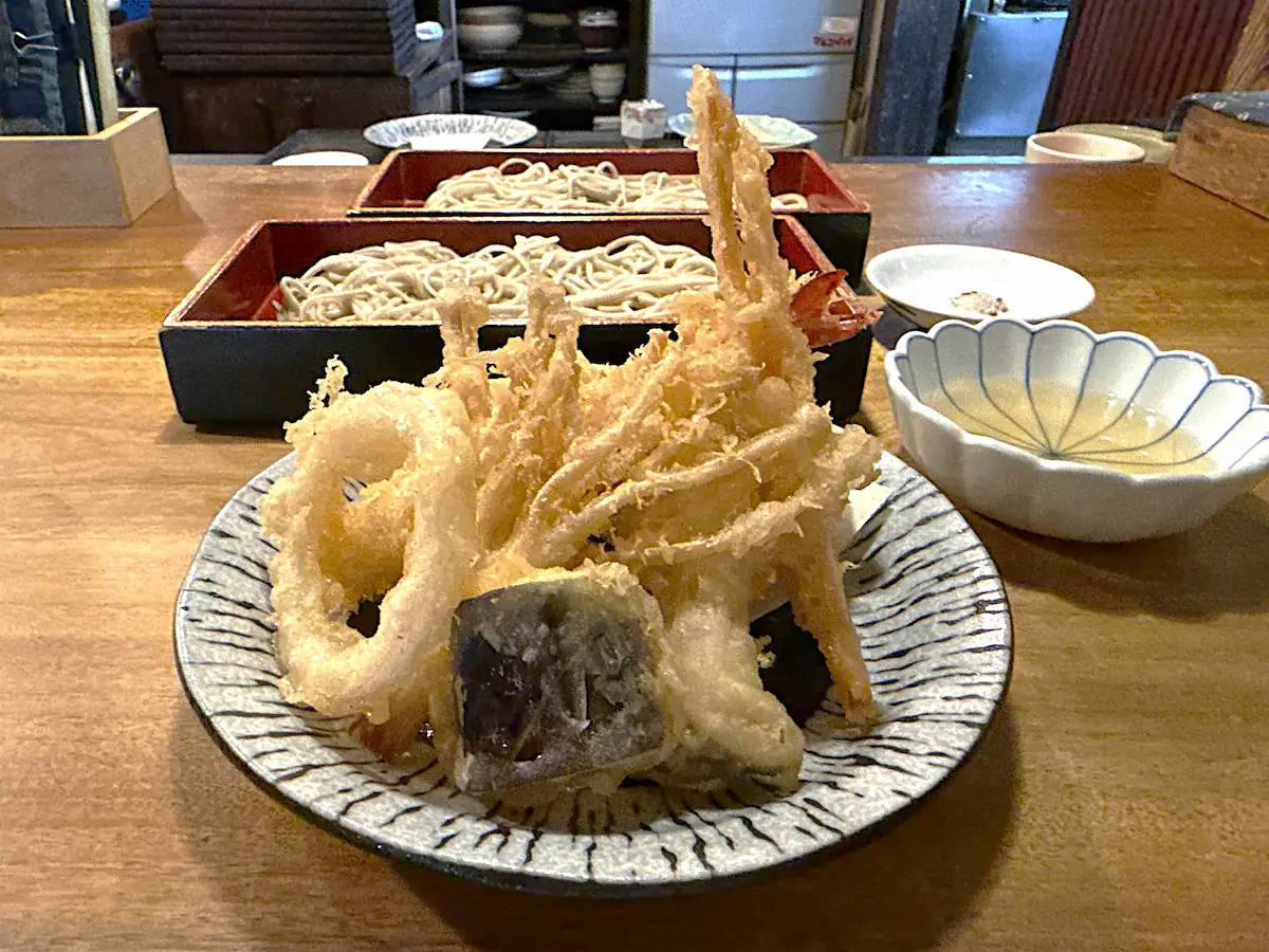 「そば季里 史蔵」の天もりそば