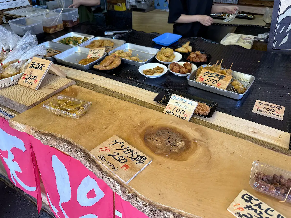 「古賀天」の店内