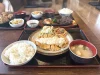 「炭火焼もみじ」のはかた地どりチキン南蛮やステーキ定食などお得なランチを食す（大牟田市）