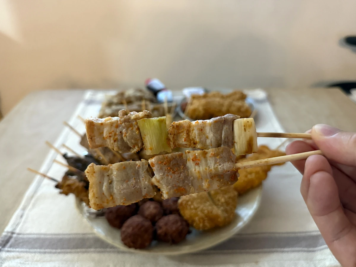 「肉のまえはら」の豚バラねぎまと豚バラ塩