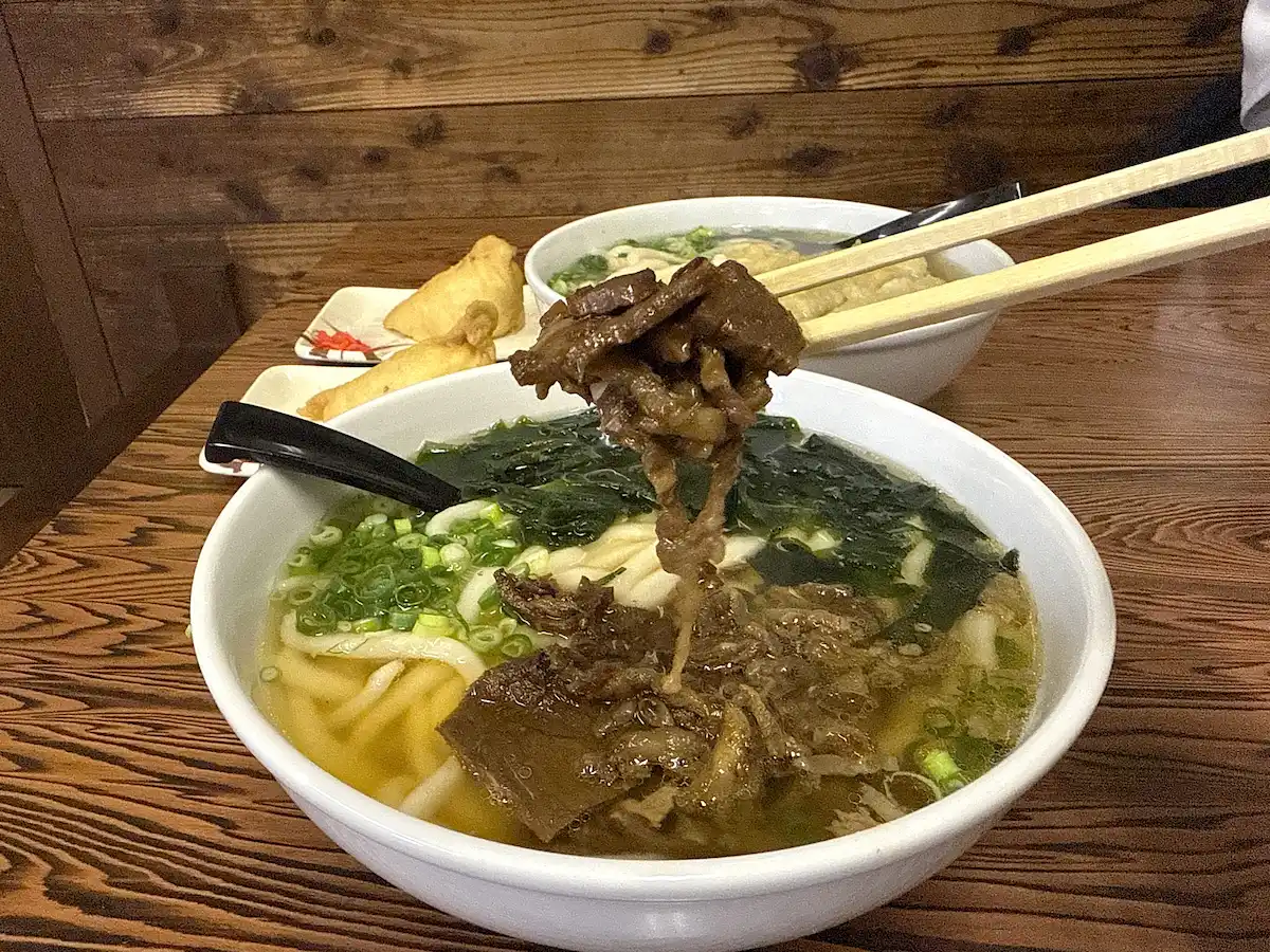 一升五合の肉うどん