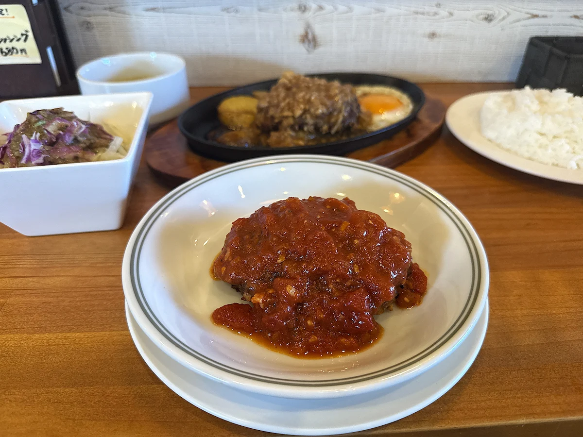 「ハンバーグ専門店 ピーナッツ」のツインハンバーグランチ④