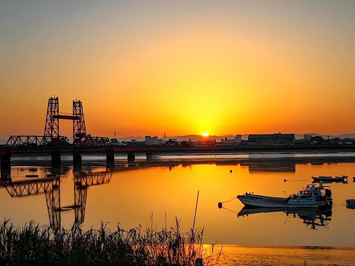 絶景初日の出!「筑後川昇開橋」の遊歩道を開放(大川市)
