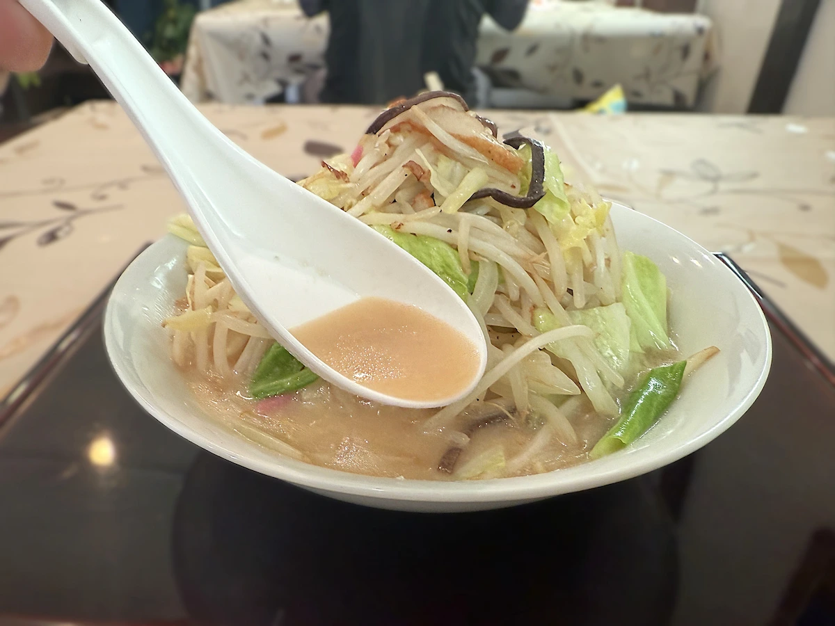 「舞ひめ」の野菜大盛りちゃんぽん③