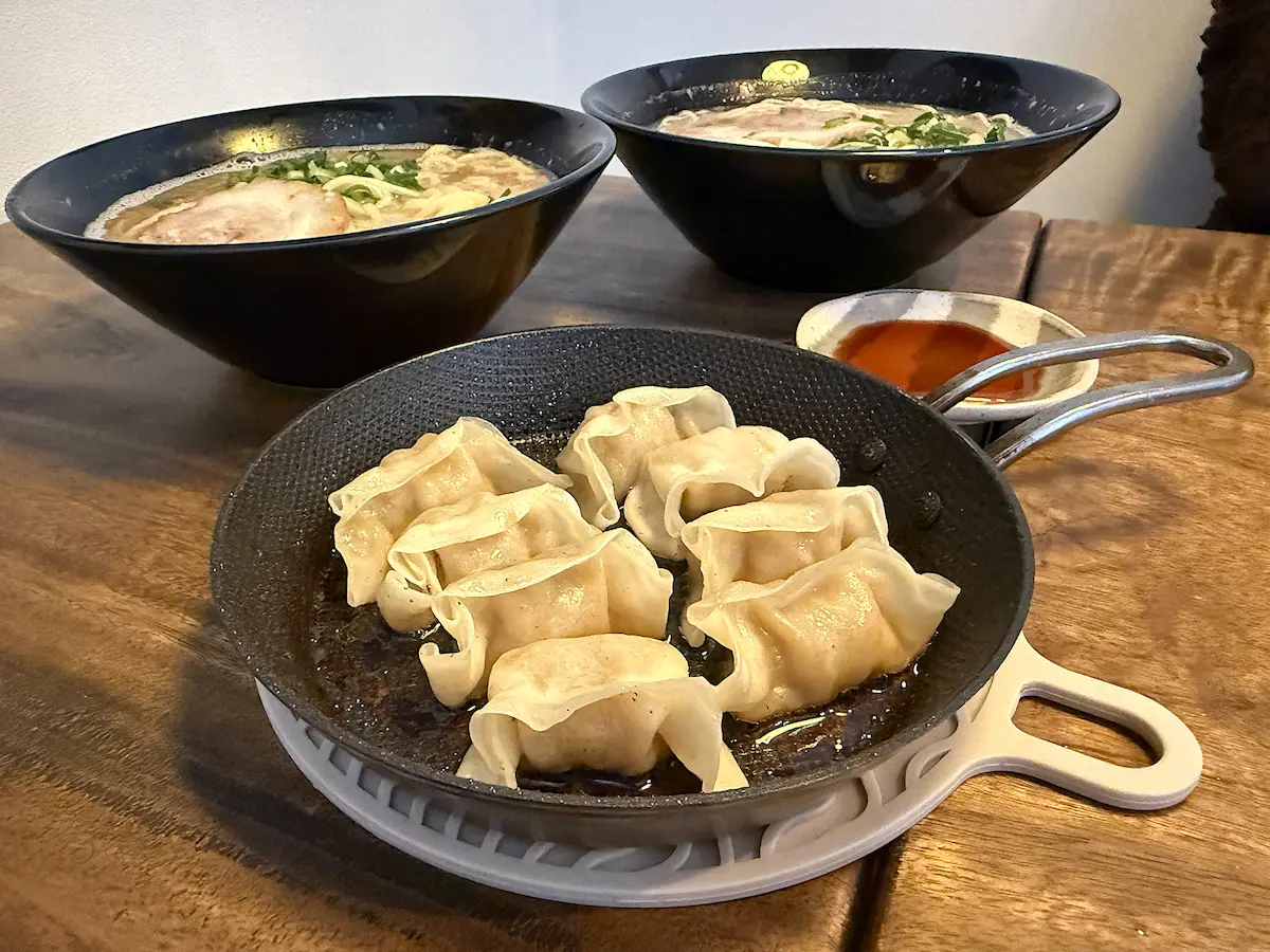 「ラーメンりょうま」の餃子①