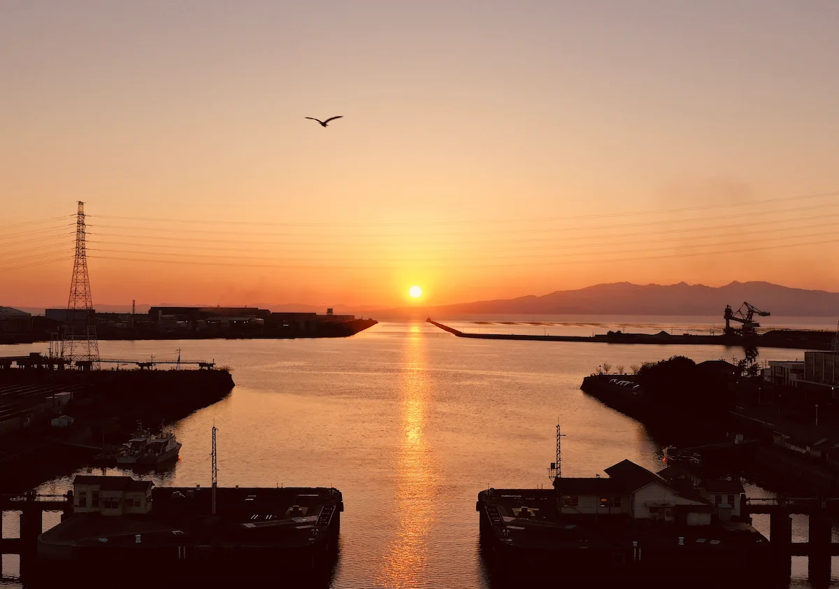 大牟田「光の航路」　世界遺産からのご来光！絶景を一番近くで見える岸壁を特別に開放