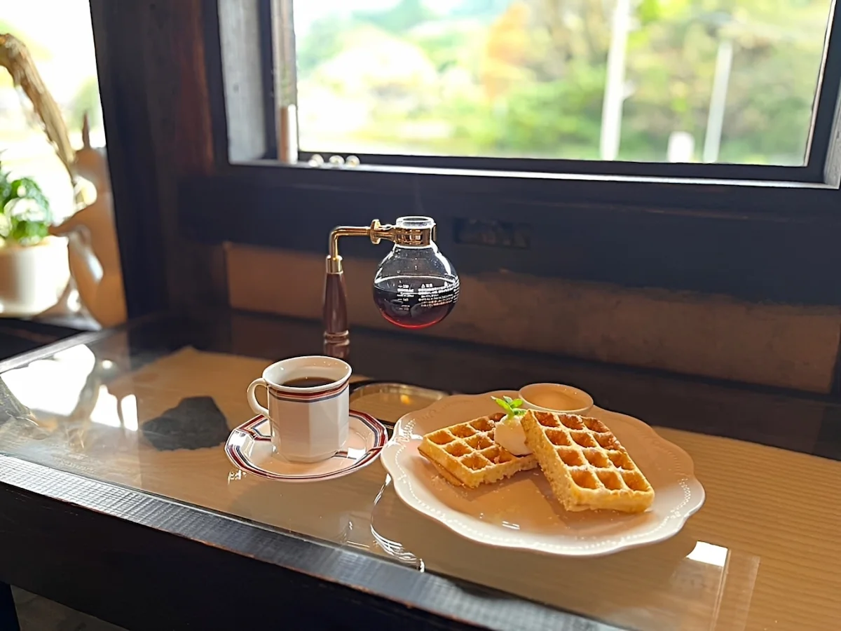 「あさくら珈琲komegura」が3月末をもって閉店！香り高いサイフォン珈琲とこだわりを尽くしたワッフルの店