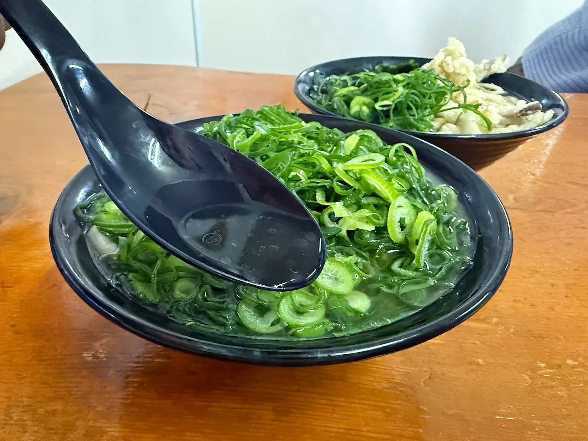 「太昌うどん」の肉うどんネギ5倍②