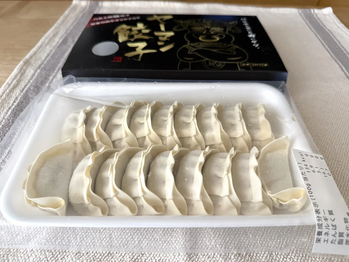 「山口畜産」のヤーマン餃子①