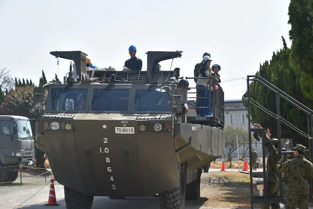 「小郡駐屯地創設72周年・第5施設団創隊64周年記念行事」格闘訓練展示や体験搭乗、子供広場などイベント盛りだくさん！