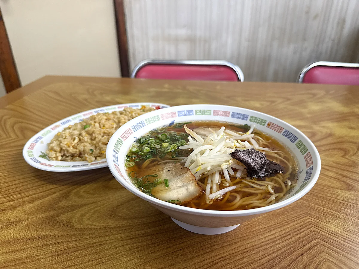「さつまラーメン 大川店」のしょうゆラーメンと焼めしを食べてきた！（大川市）