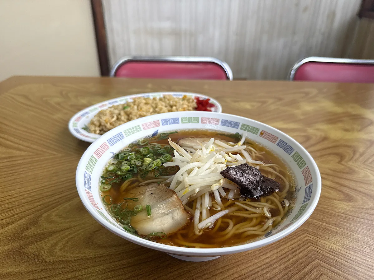 「さつまラーメン 大川店」のしょうゆラーメン①