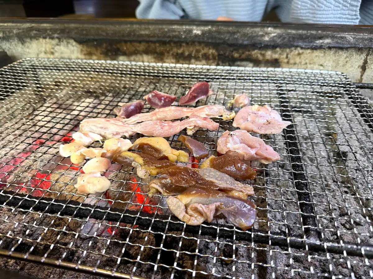 「遊の谷」の地鶏炭火焼①