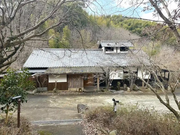 「遊の谷」で地鶏の炭火焼とかしわ飯とだご汁を食べてお腹も心も大満足！（八女市）