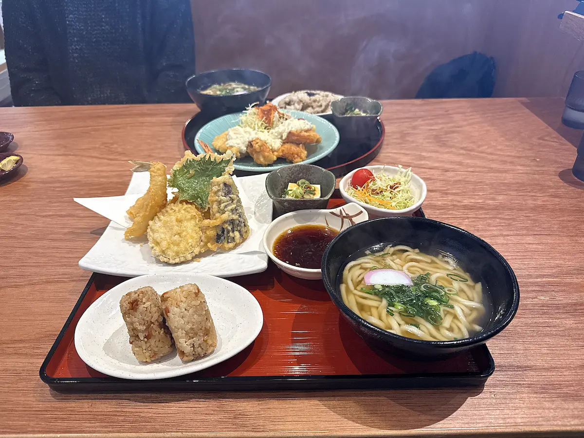 「徳兵衛うどん 筑後店」の天ぷら定食①