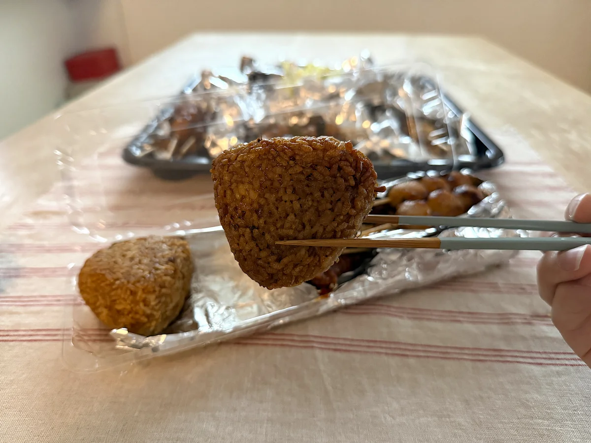 「やきとり二番」の焼きおにぎり