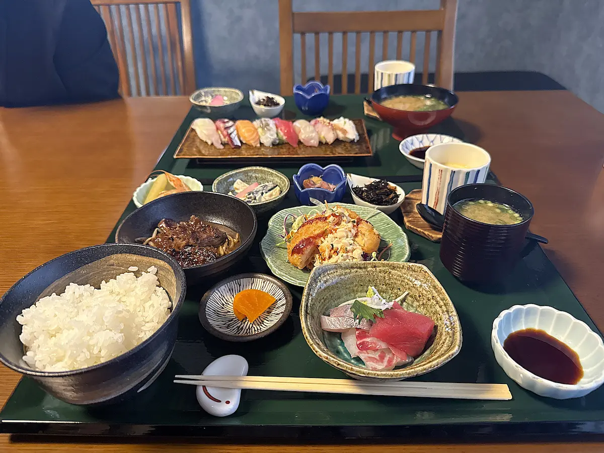 「旬彩割烹なかむら」のコースランチ①