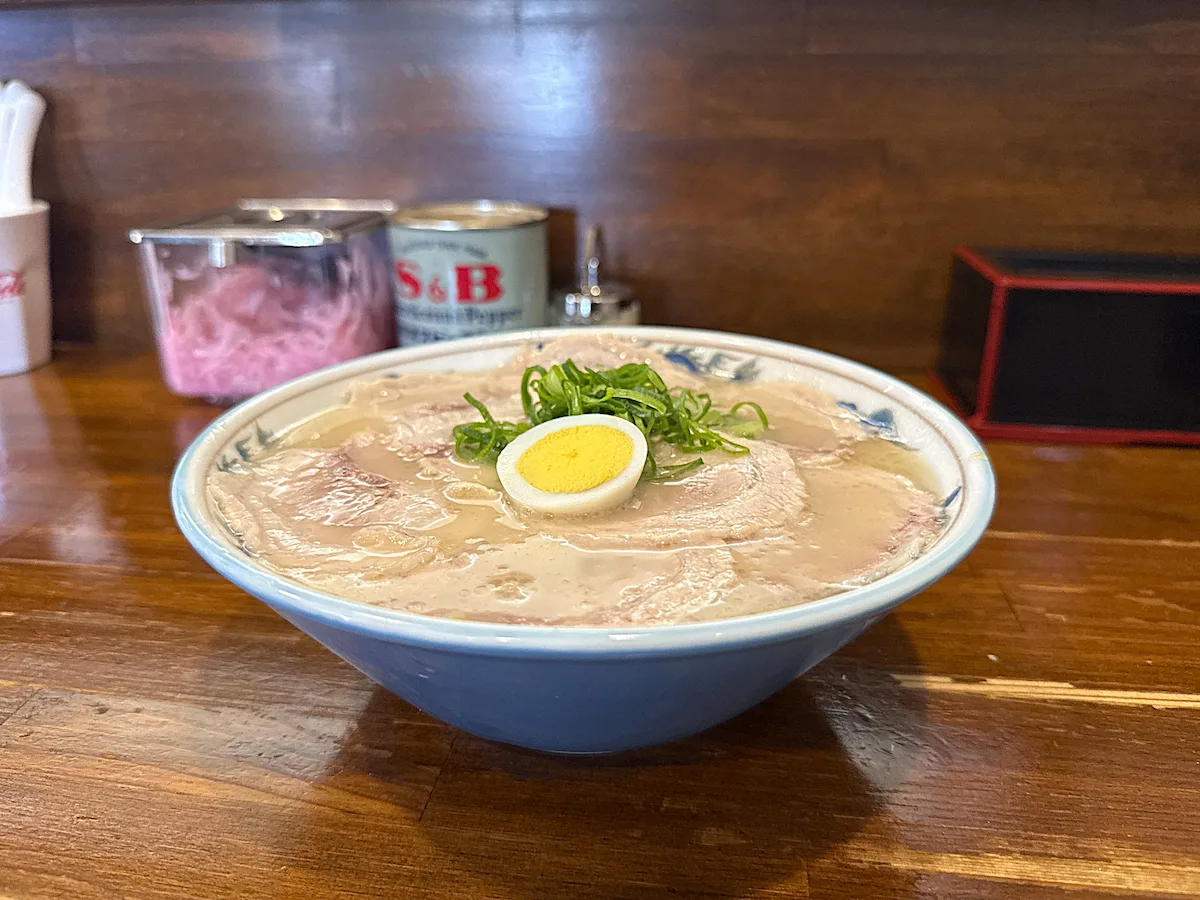 「なかむら亭」のチャーシューメン①