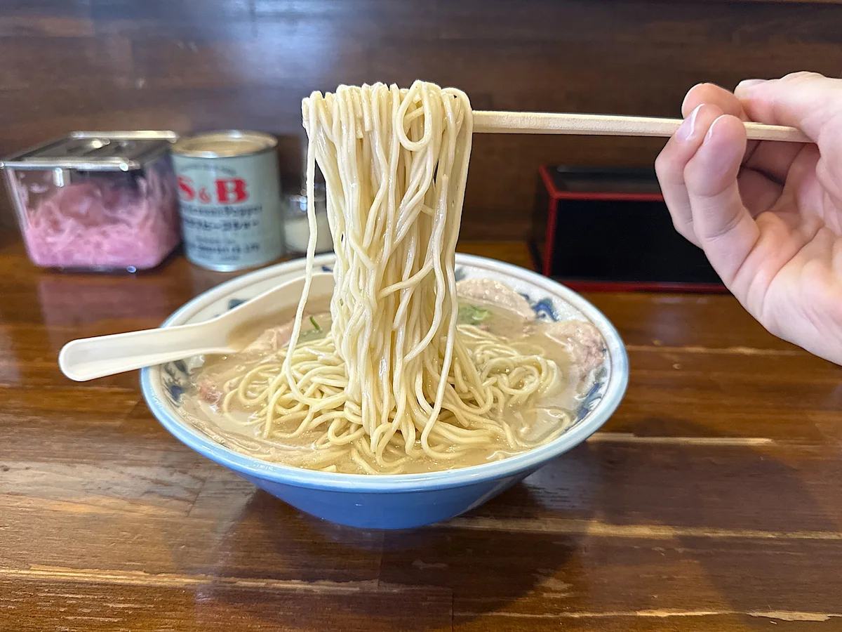 「なかむら亭」のチャーシューメン④