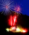 「黒木納涼花火大会2026」八女市黒木町の夏の風物詩！大輪の花火990発が夜空を彩る
