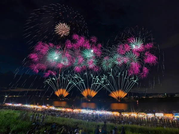 「筑後川花火大会2026」8月5日開催！約1万2000発の花火が久留米の夜空を彩る