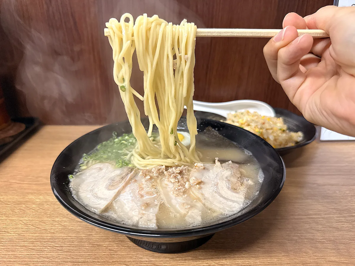 「沖食堂」のラーメン③