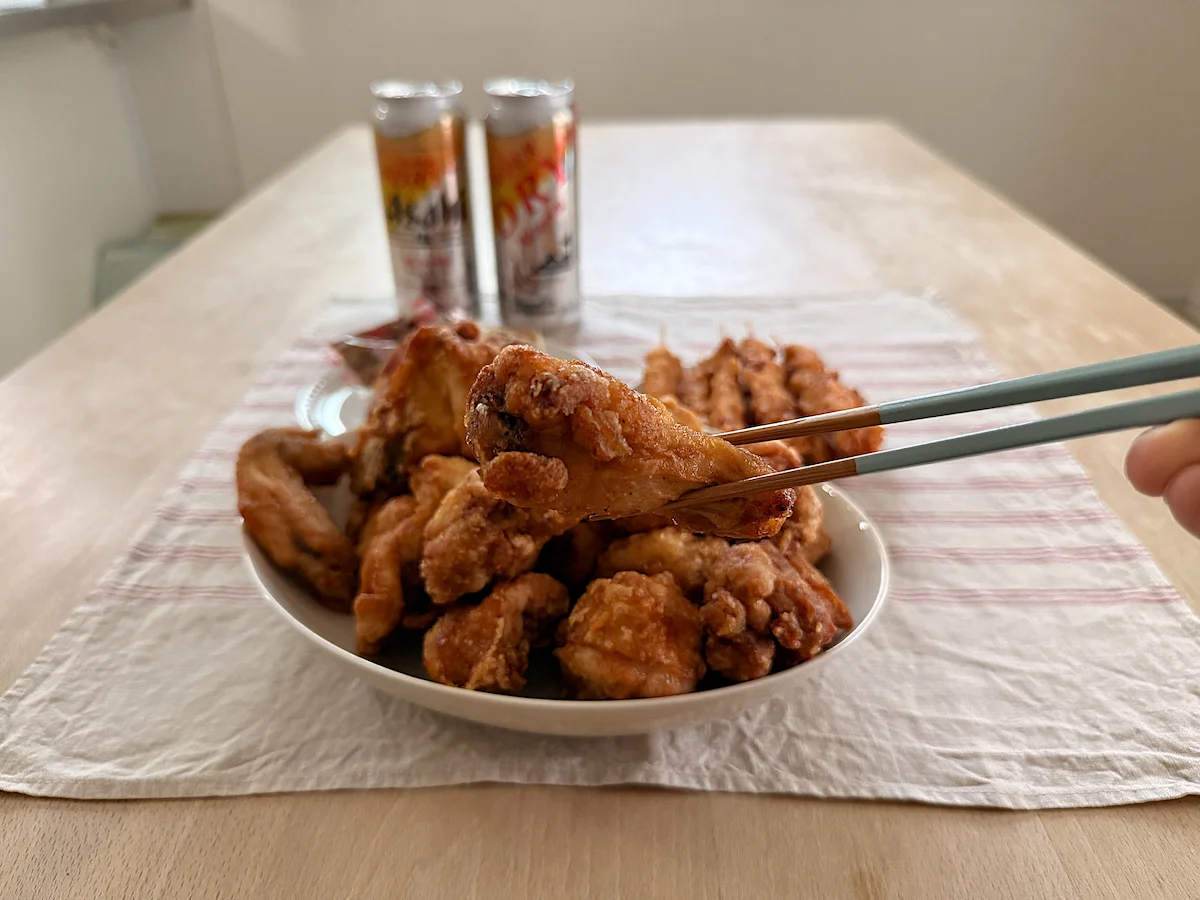「鳥好食肉店」の骨付き唐揚げ②