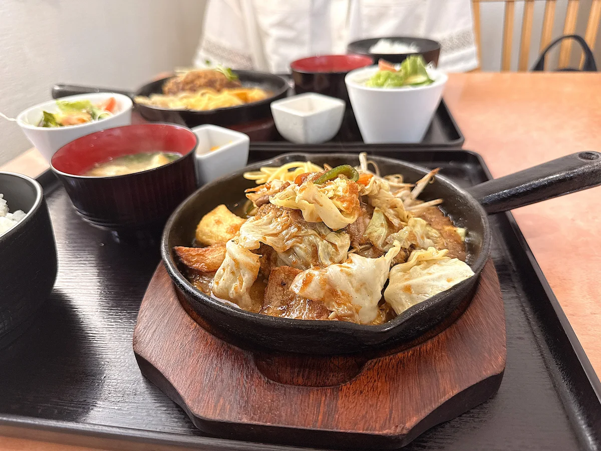 「バーグマン」のスタミナハンバーグセット（150g）②