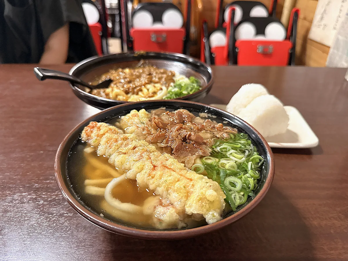 「立花うどん」の肉ちくわ天うどん①
