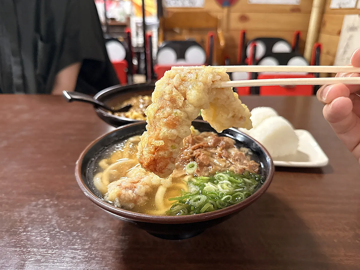 「立花うどん」の肉ちくわ天うどん②
